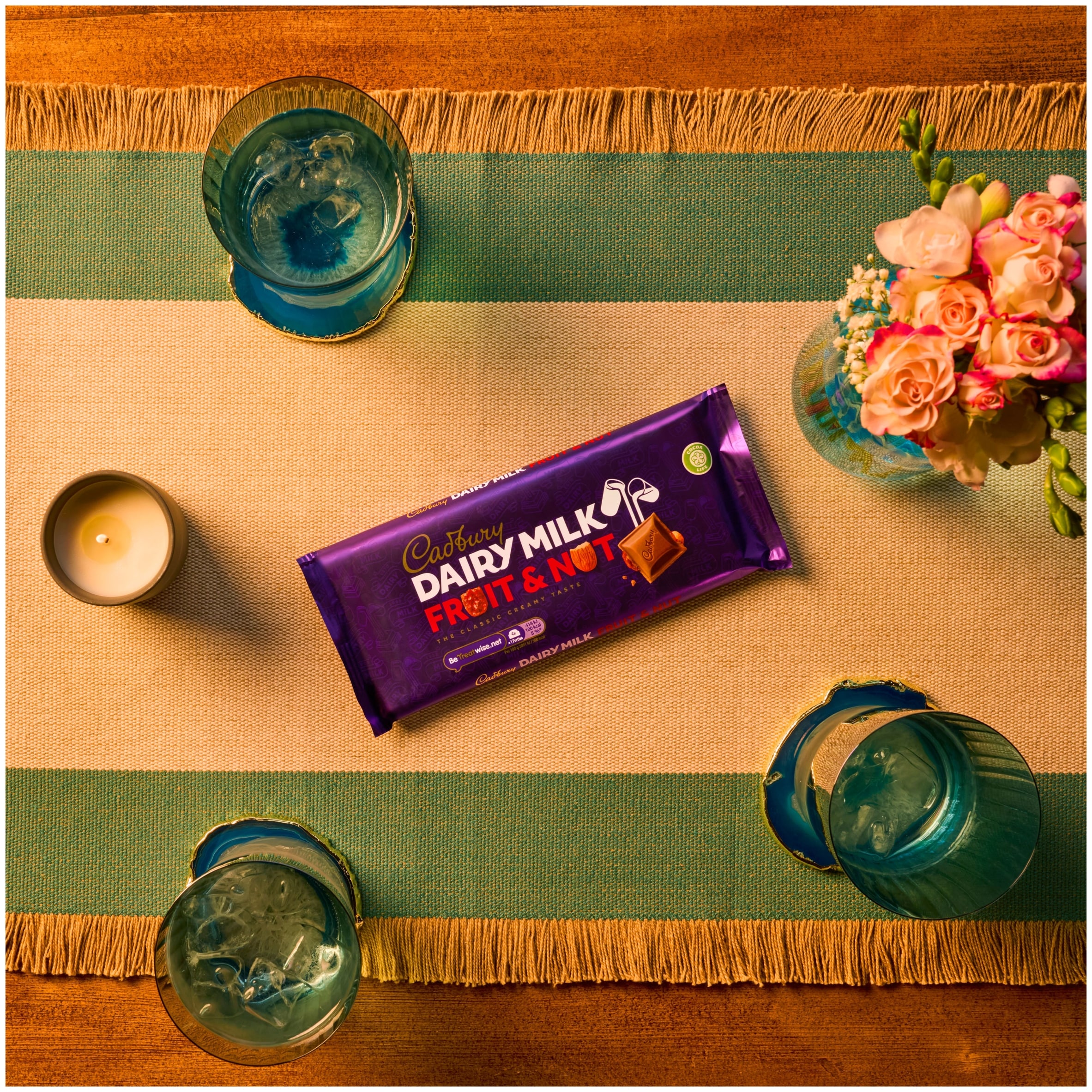 Cadbury Dairy Milk Fruit and Nut Chocolate Bar 180g thumbnail 3
