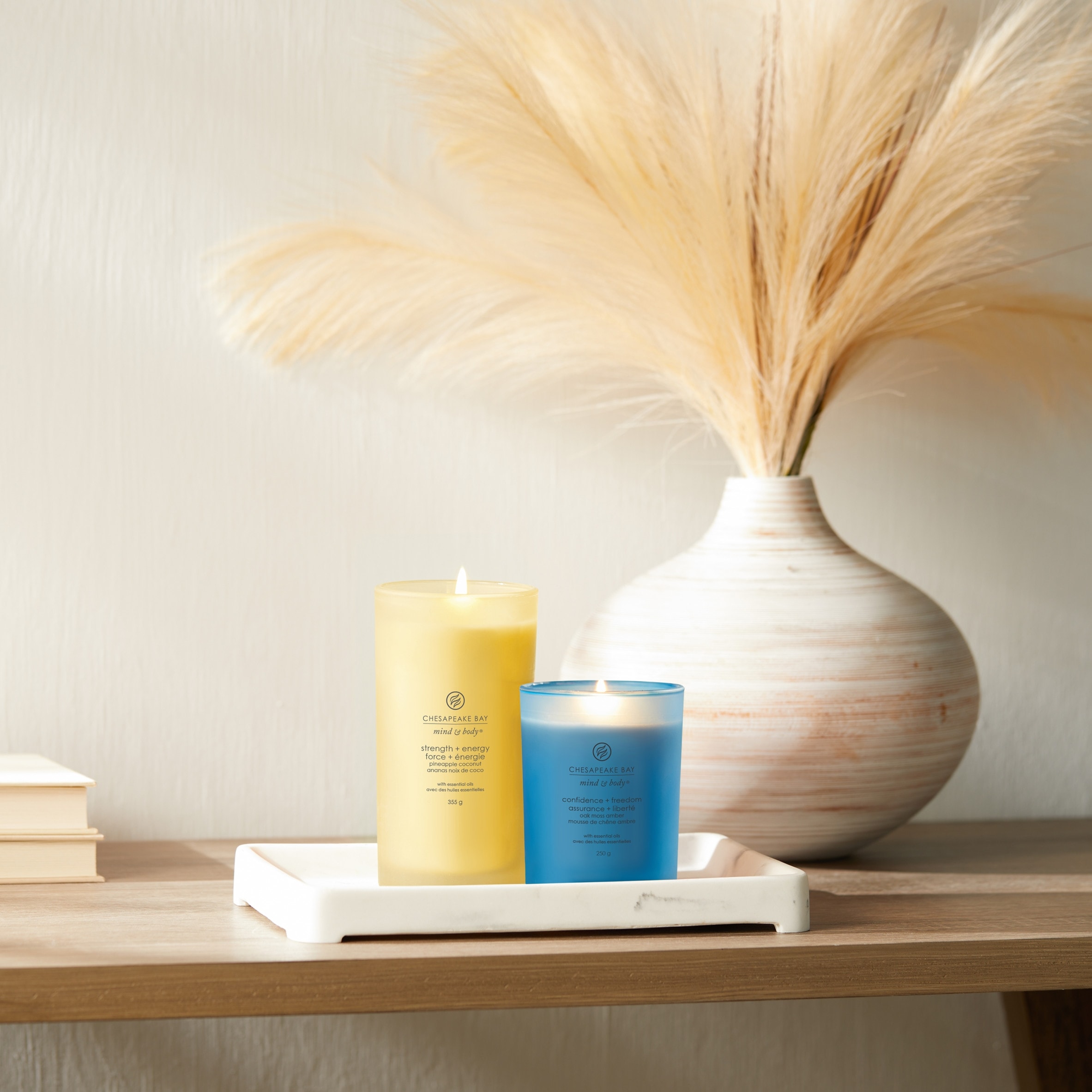 Chesapeake Bay Pineapple Coconut Candle 355G thumbnail 3