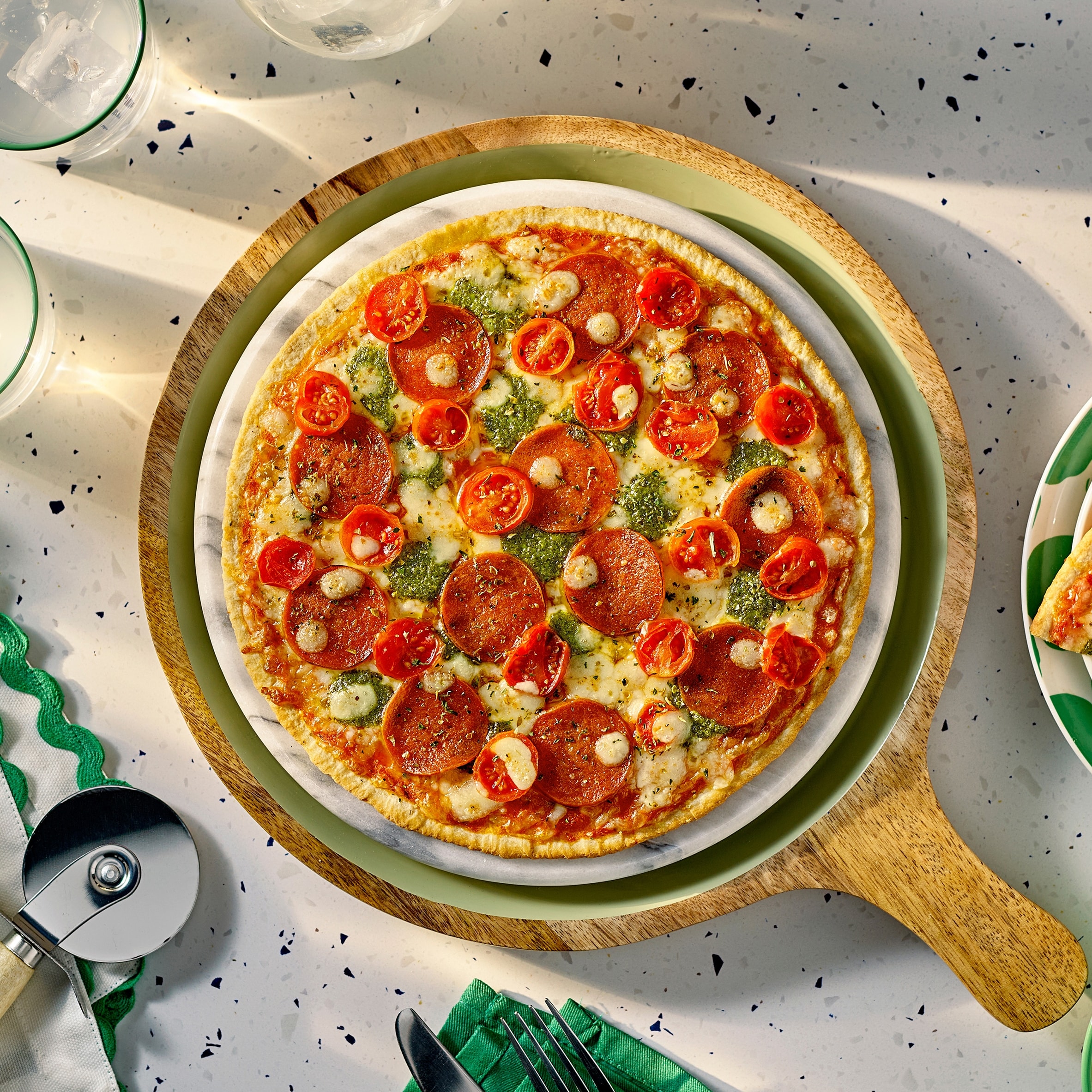 Dr. Oetker Ristorante Pizza - Pepperoni Pesto 360g thumbnail 5