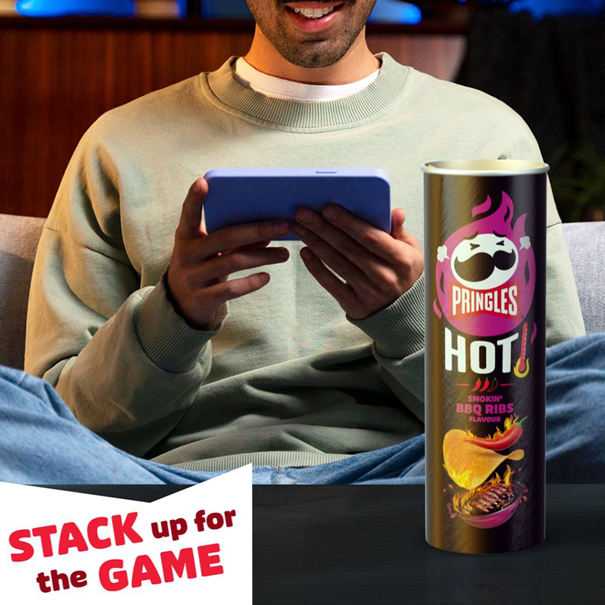 Pringles Hot Smokin' BBQ Ribs Flavour Crisps 160g thumbnail 2