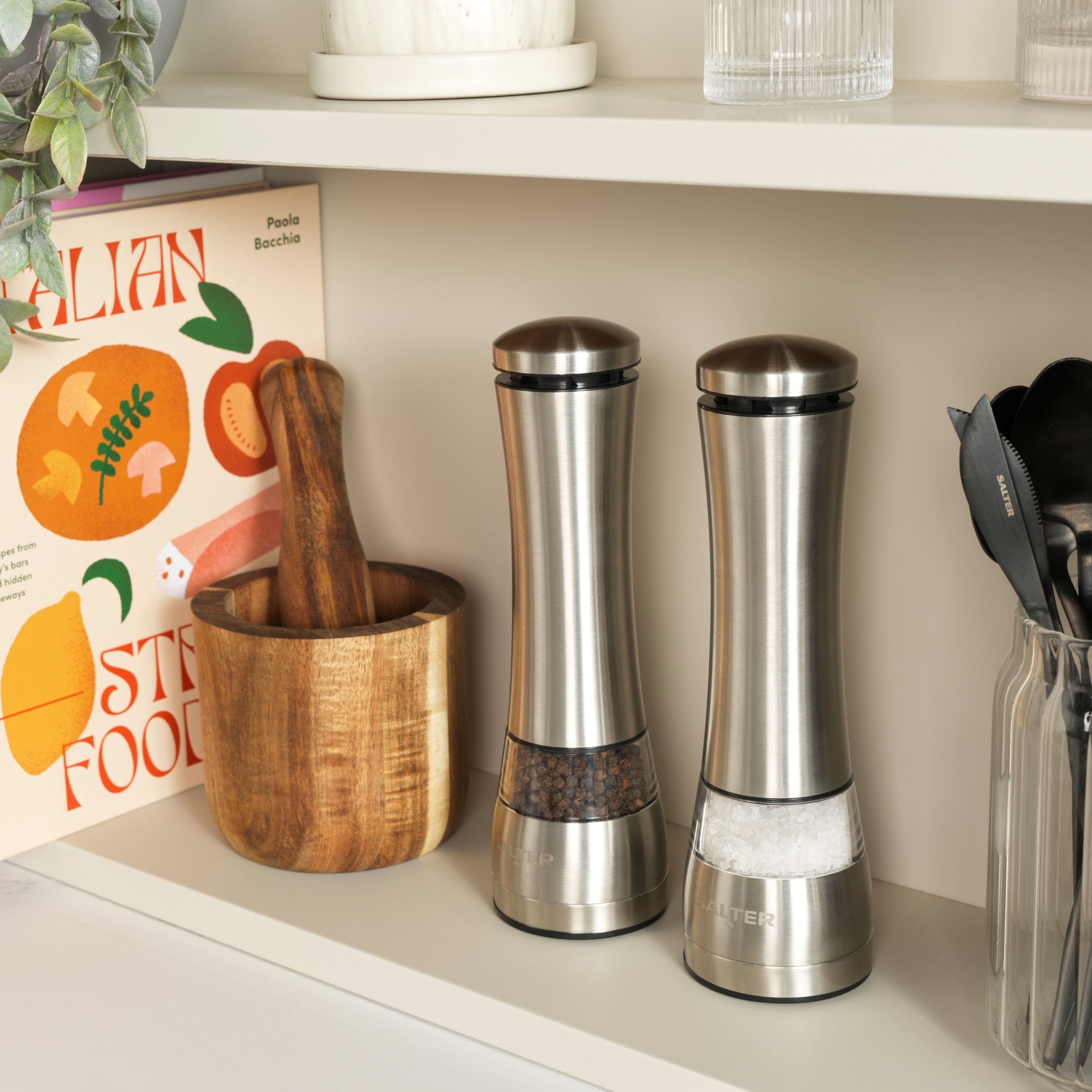 Salter Electric Salt & Pepper Grinder Set 2 Pk thumbnail 5