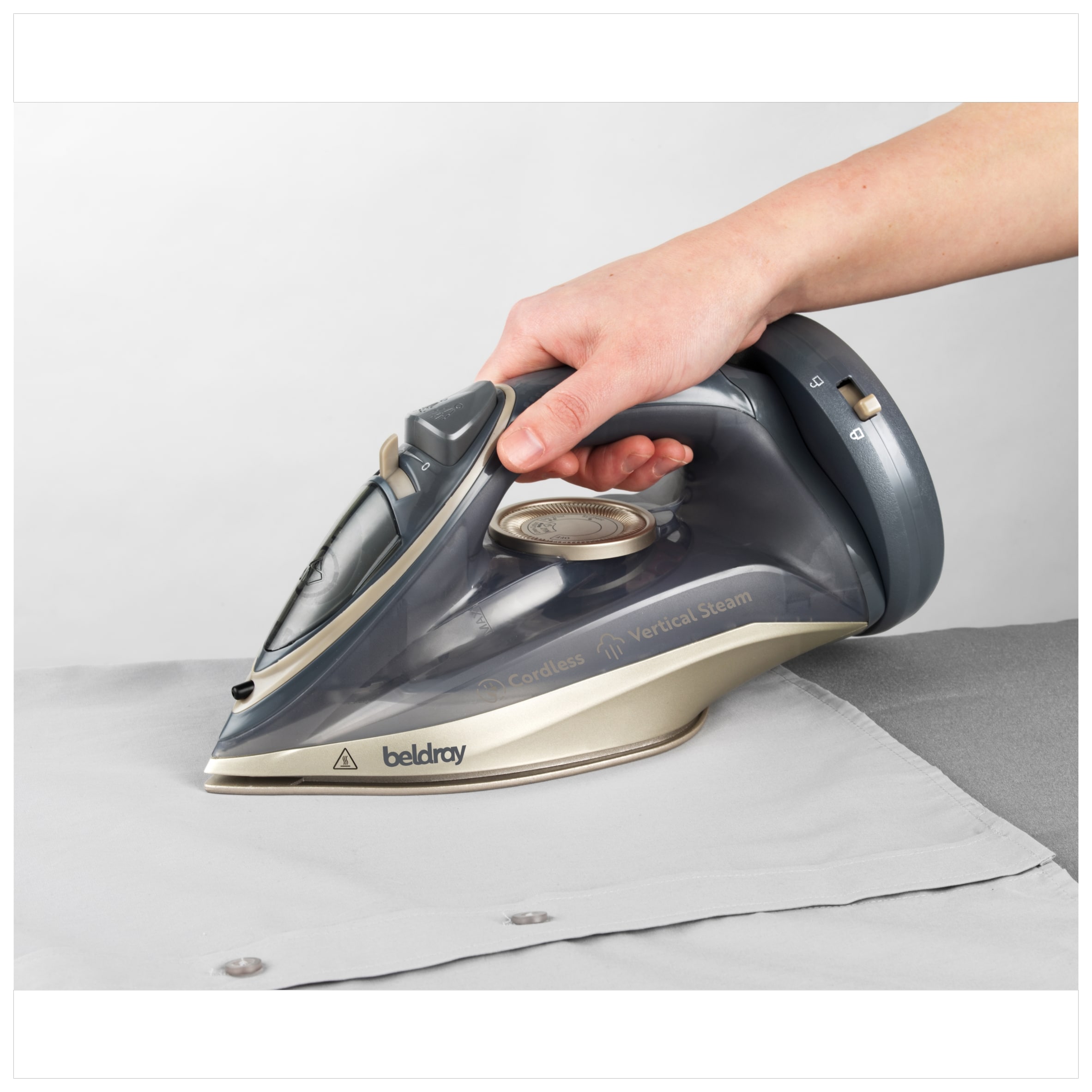 Beldray 2 In 1 Cordless Steam Iron thumbnail 3