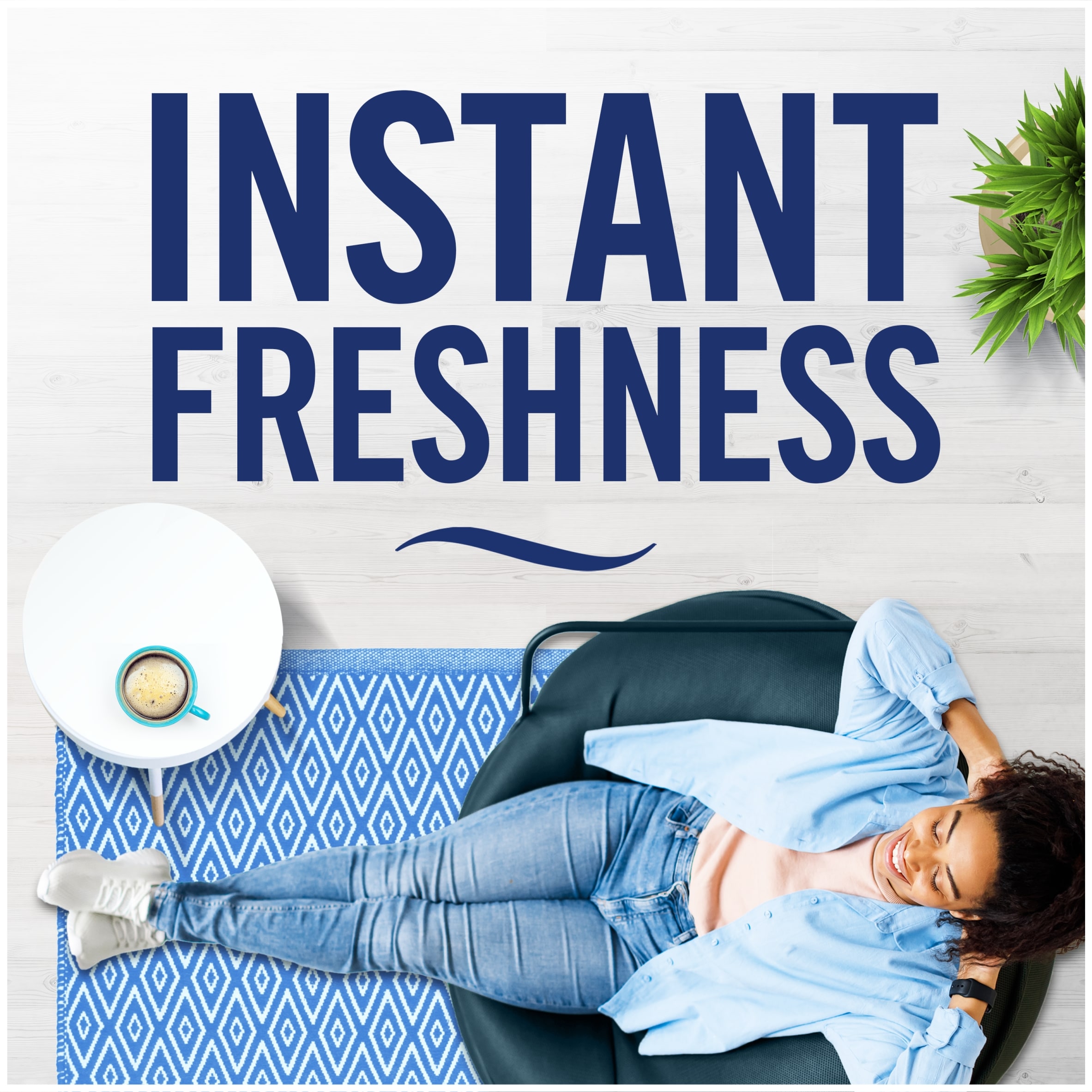Febreze Air Mist Air Freshener Spray - Blossom & Breeze 185ml thumbnail 2