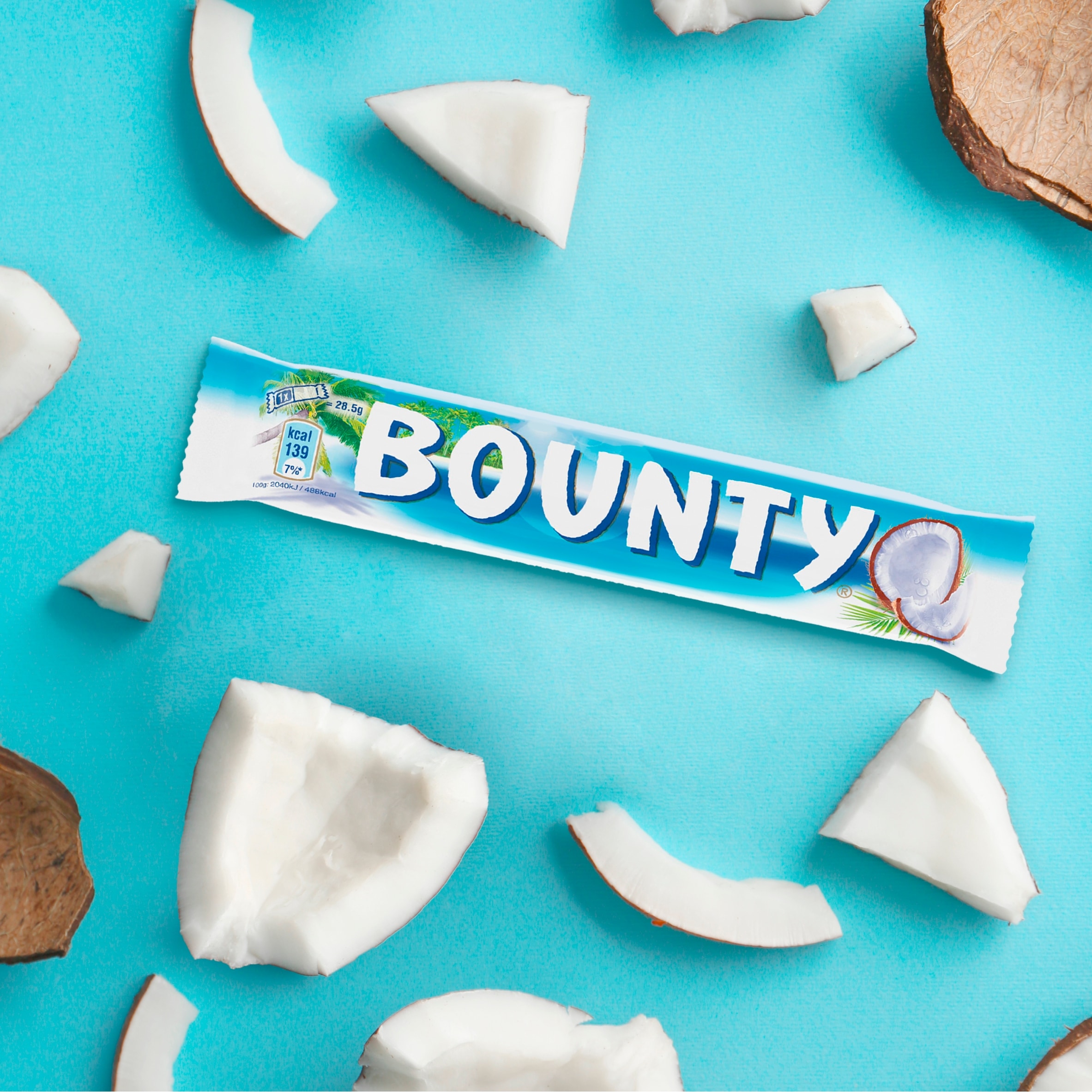 Bounty Coconut & Milk Chocolate Duo Bar 57g thumbnail 3