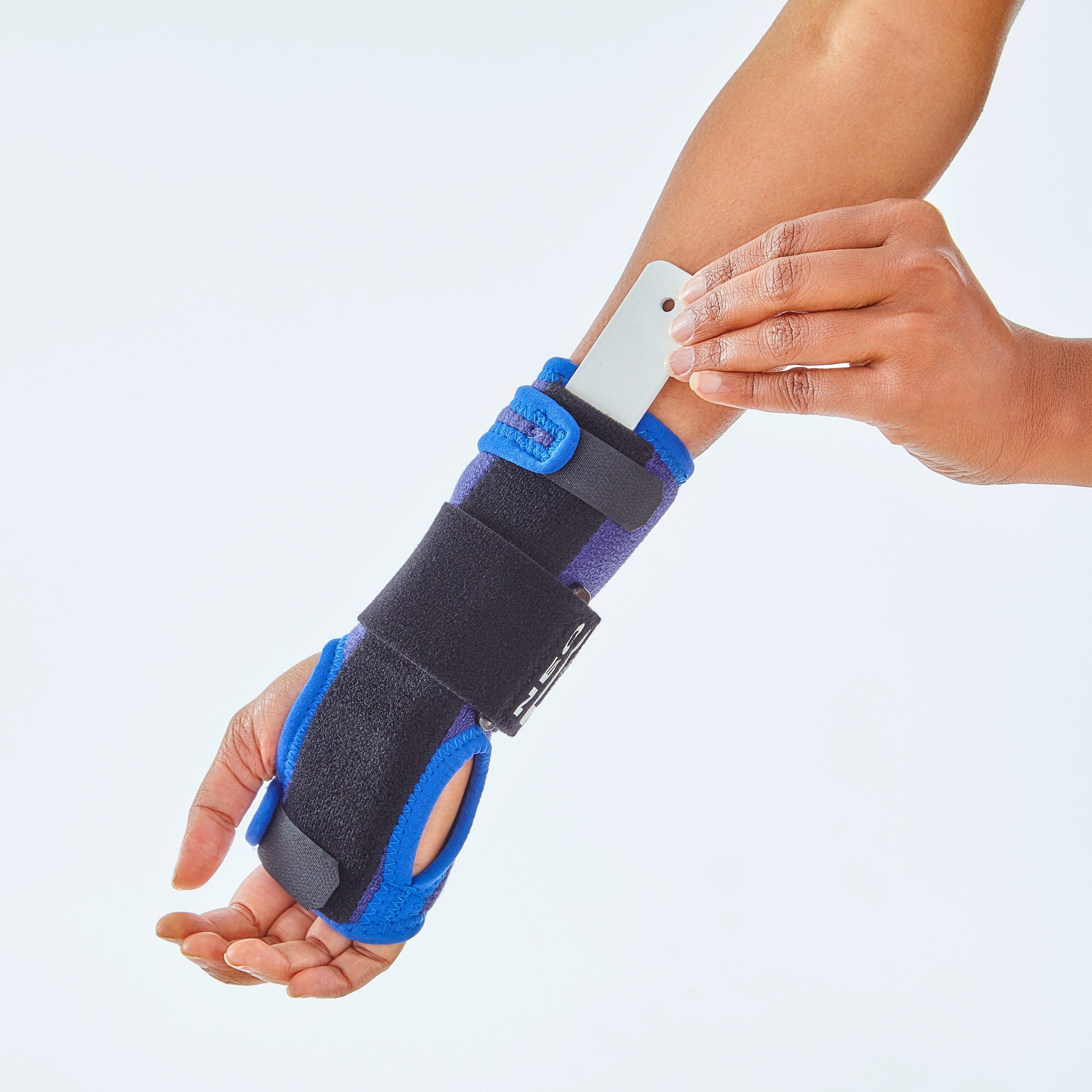 Neo G Universal Wrist Brace One Size thumbnail 5