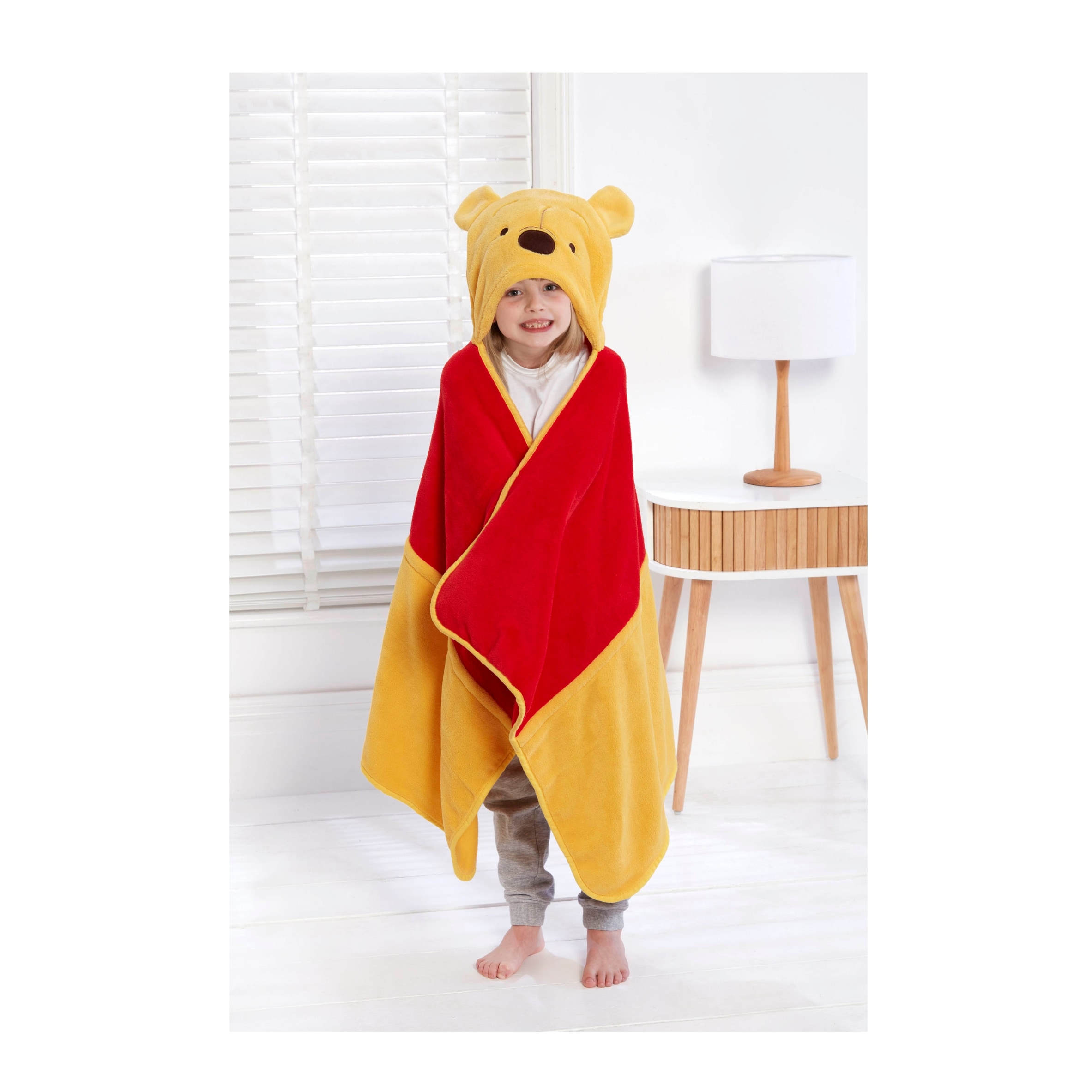 WINNIE THE POOH HOODED BLANKET
