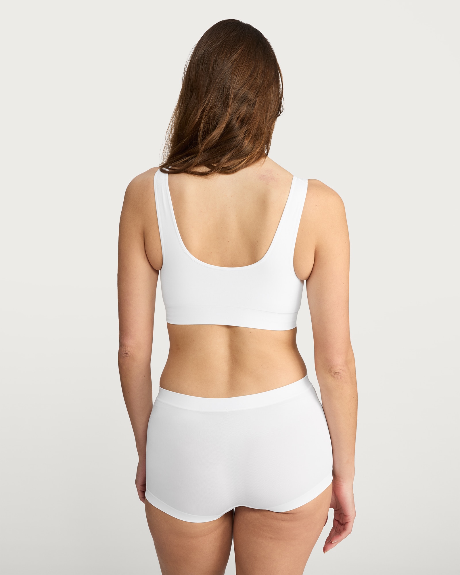 F&F 2-Pack Contour Seamfree Crop Tops in White thumbnail 4