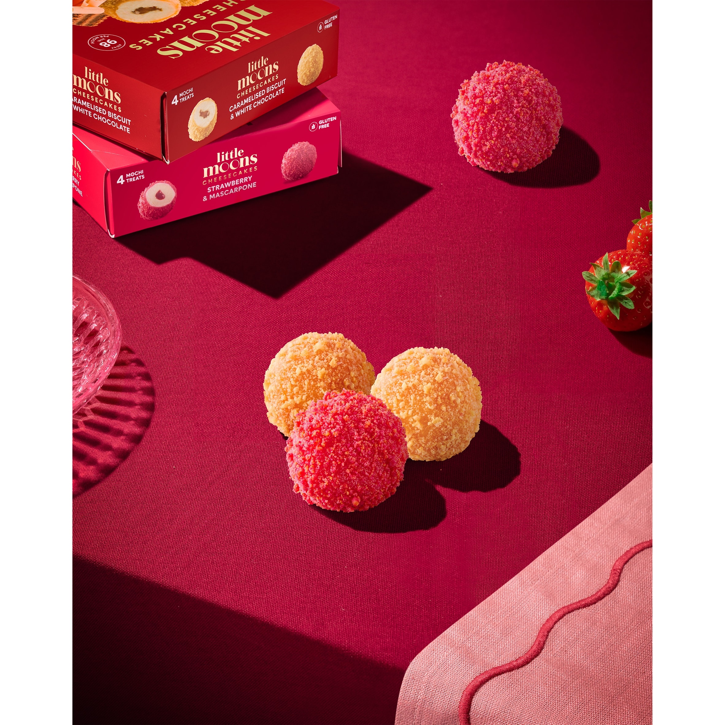 Little Moons Strawberry & Mascarpone Mochi Cheesecakes 4x30g thumbnail 5