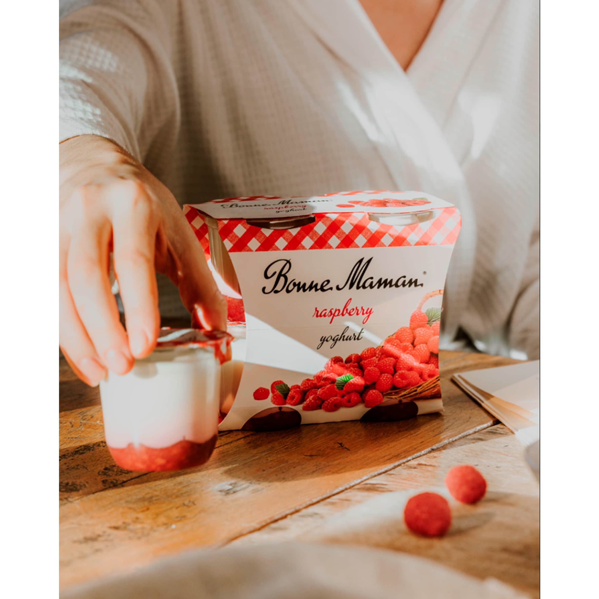 Bonne Maman Raspberry Yoghurt 4x115g thumbnail 3