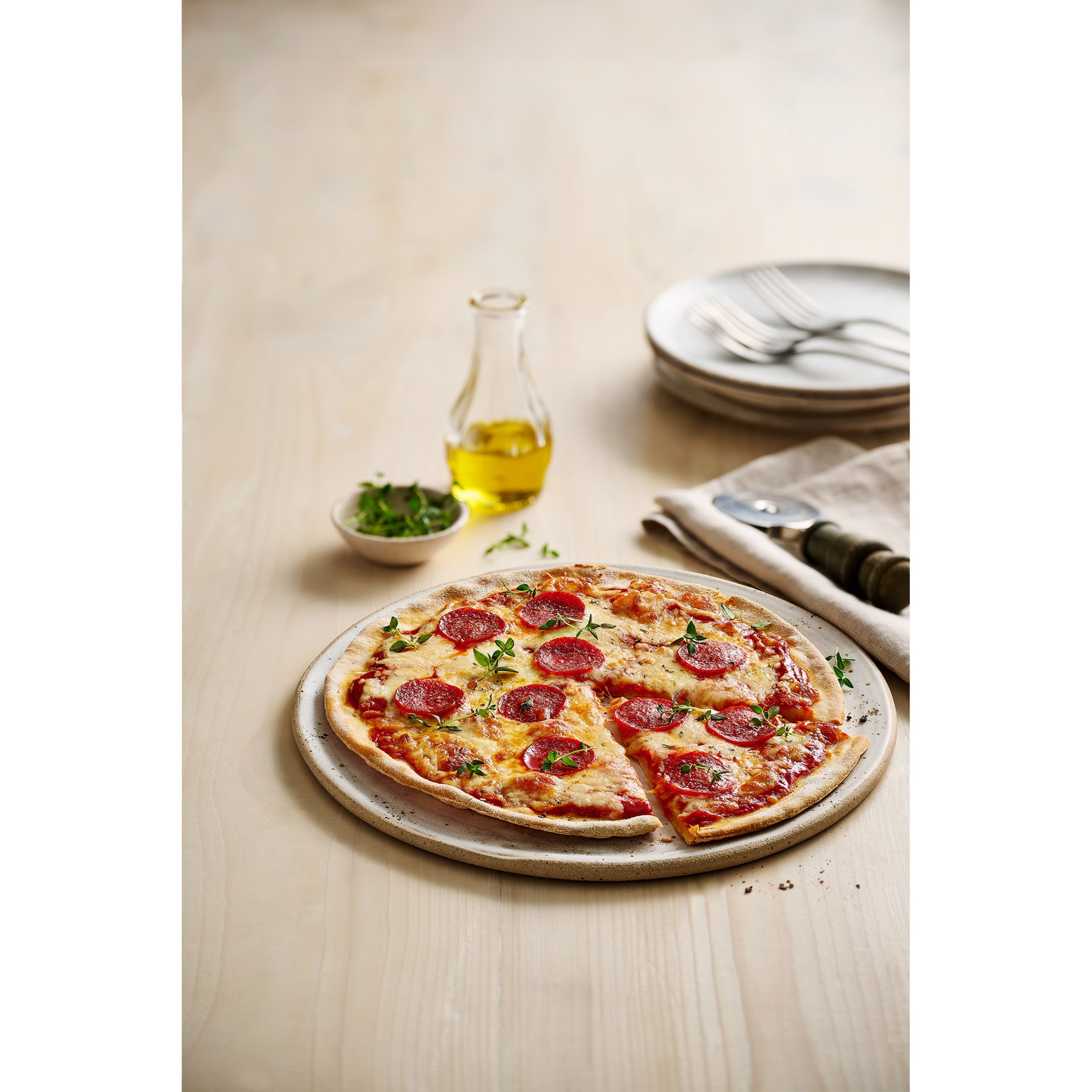 TESCO FREE FROM PEPPERONI PIZZA 340g