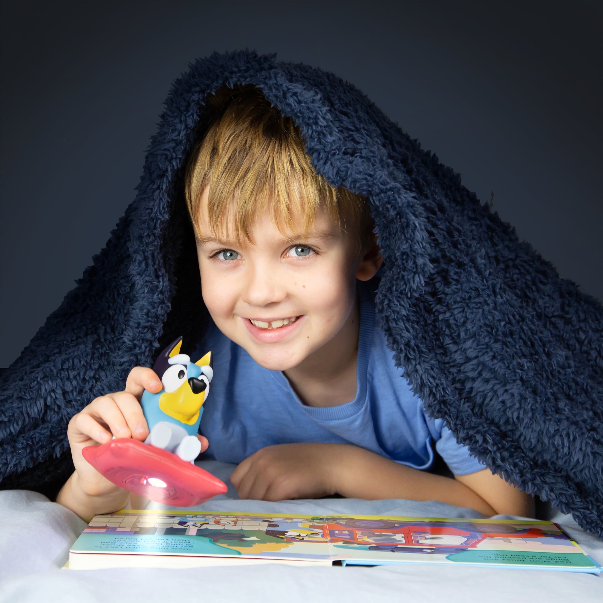 Bluey 2 in 1 Night Light & Flash Light thumbnail 5