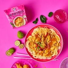 Kitchen Joy Tom Yum Chicken in a Coconut & Lemongrass Sauce with Noodles 320g thumbnail 2
