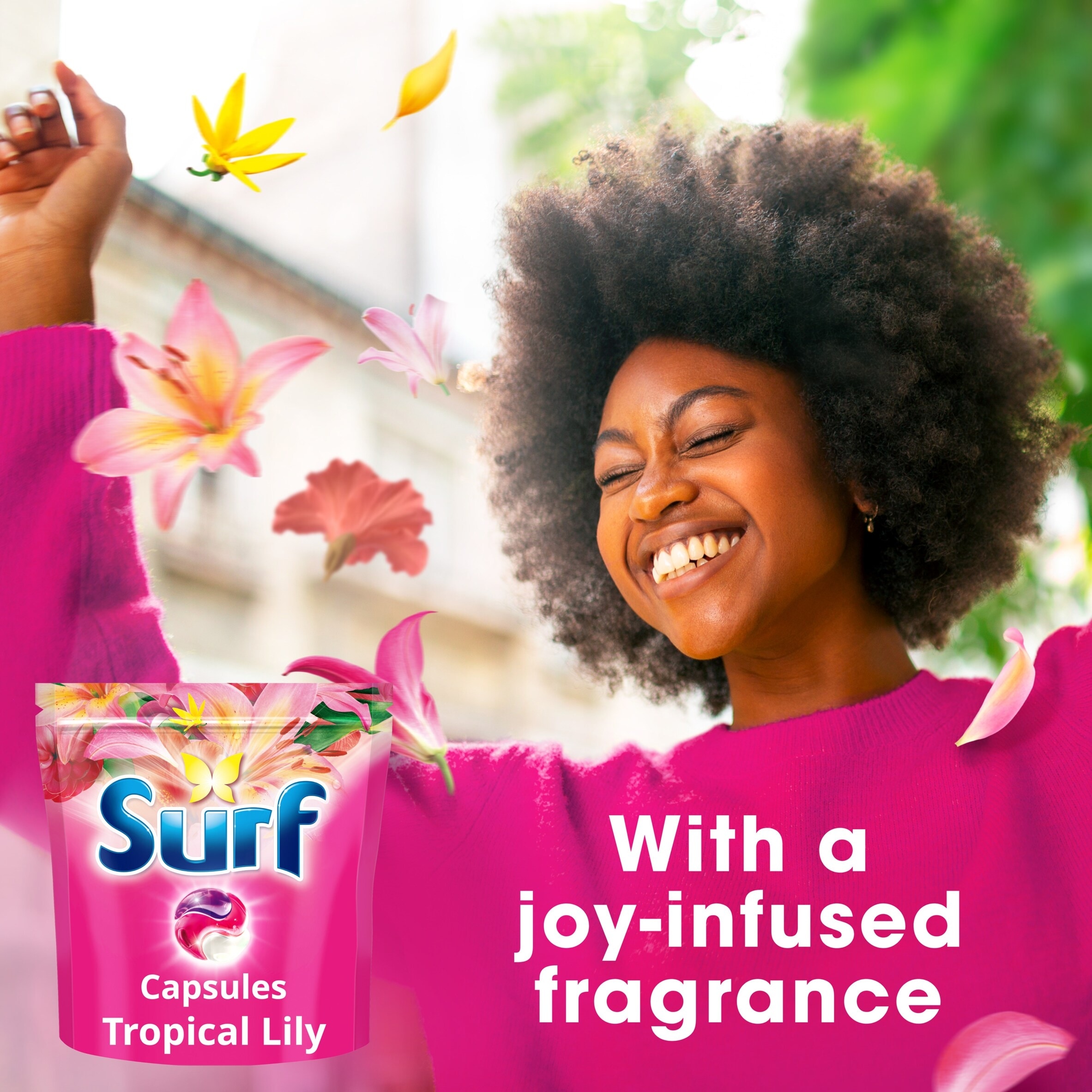 Surf 3 in 1 Tropical Lily Washing Capsules 51 Washes 882g thumbnail 5