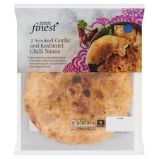 Tesco Finest Smoked Garlic and Kashmiri Chilli 2 Naan Breads