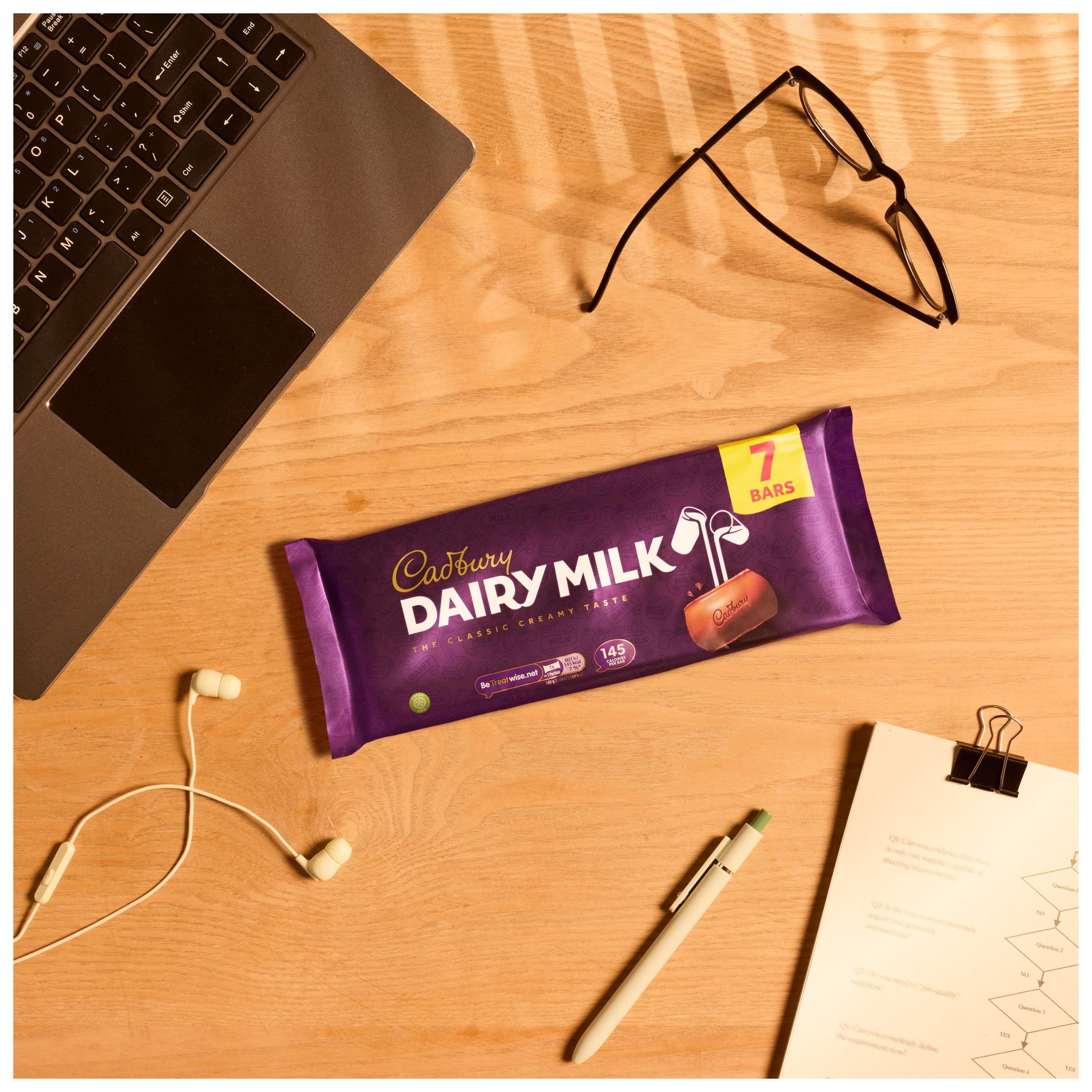 Cadbury Dairy Milk Chocolate Bar Multipack 7 Pack 7 x 27.2g thumbnail 3