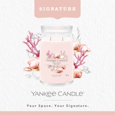 Yankee Signature Pink Sands Large Jar Candle 567g thumbnail 2