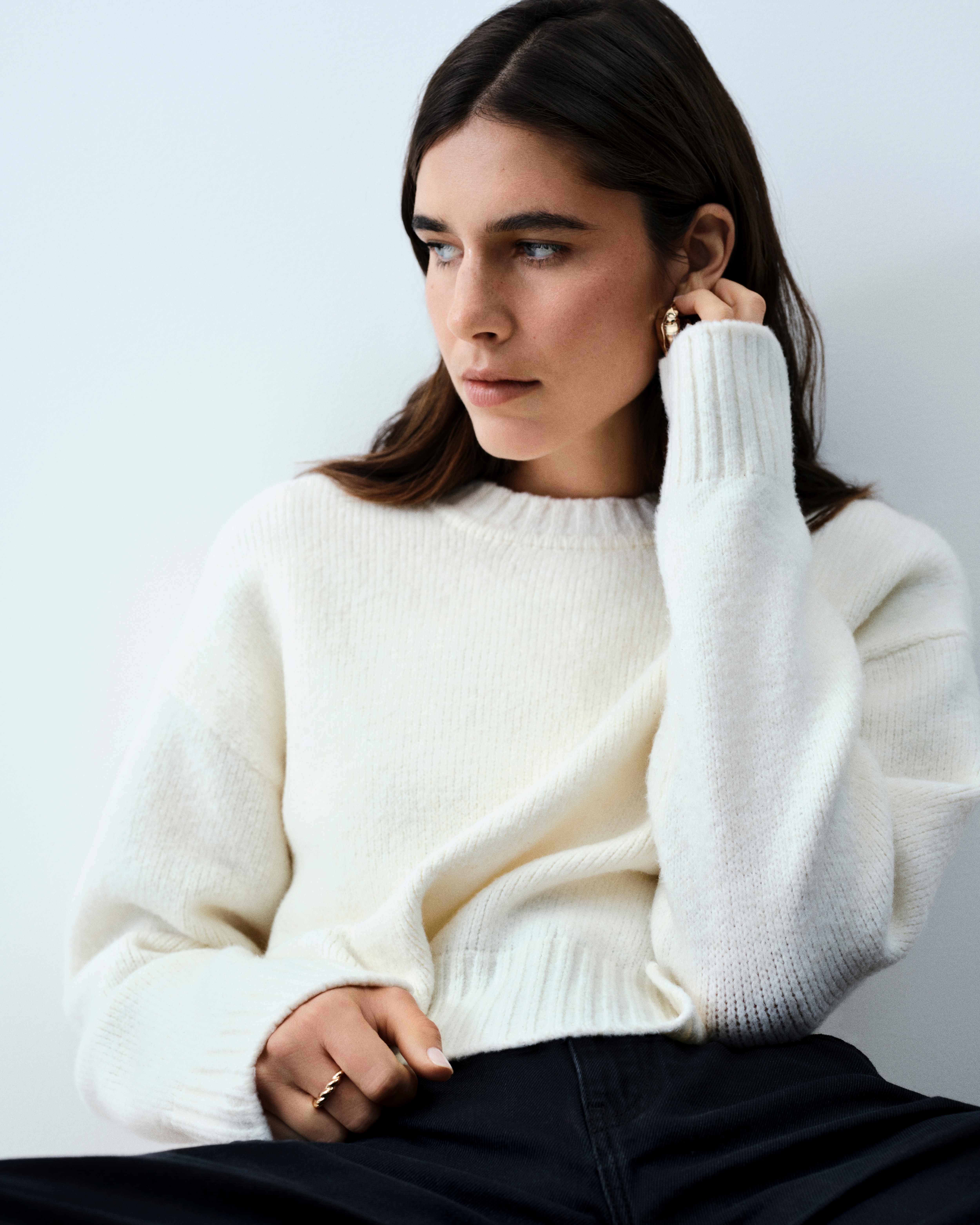 F&F Crew Neck Cropped Jumper in Cream
