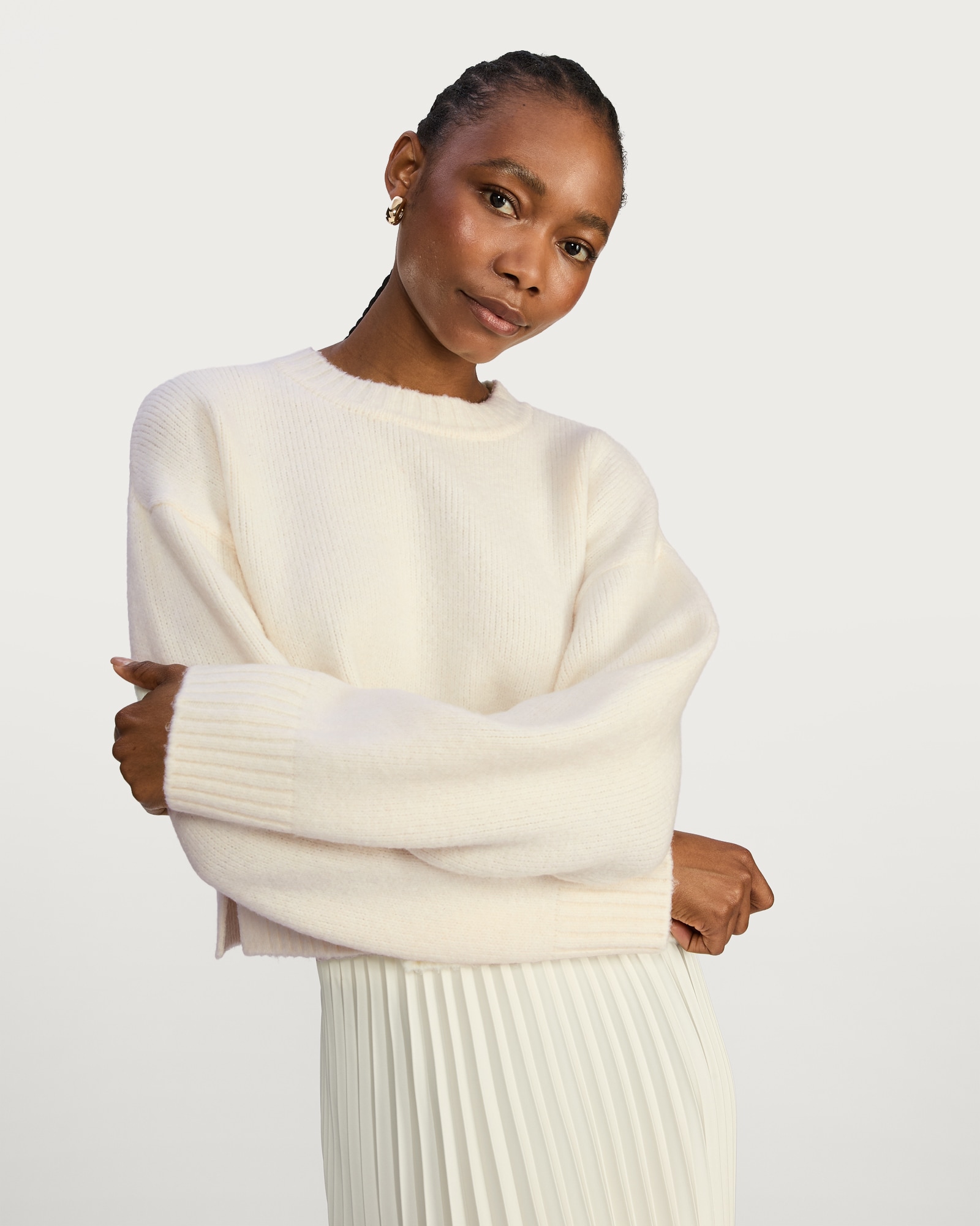 F&F Crew Neck Cropped Jumper in Cream thumbnail 2