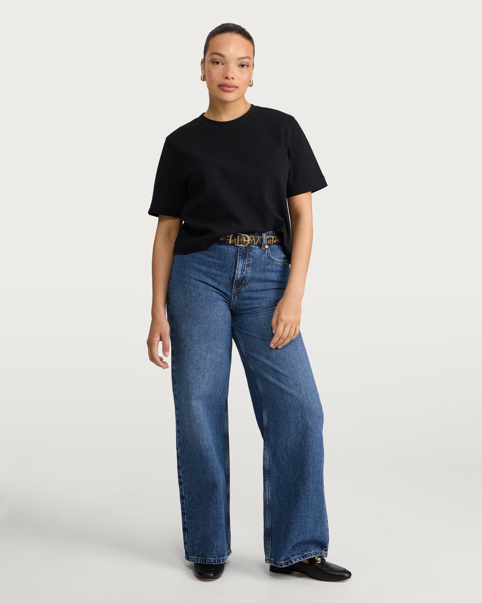 F&F Heavyweight Crew Neck Cropped T-Shirt in Black thumbnail 3