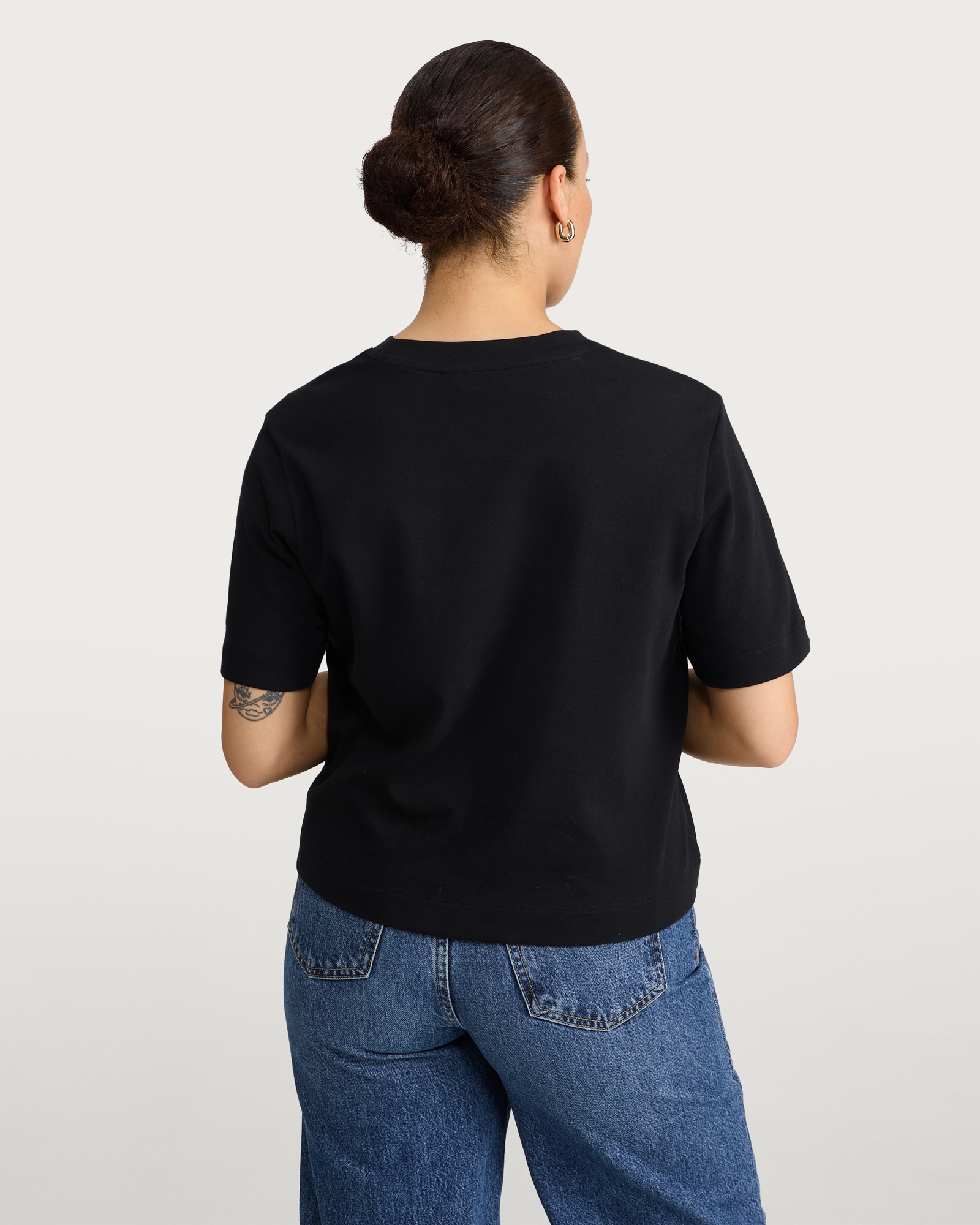 F&F Heavyweight Crew Neck Cropped T-Shirt in Black thumbnail 4