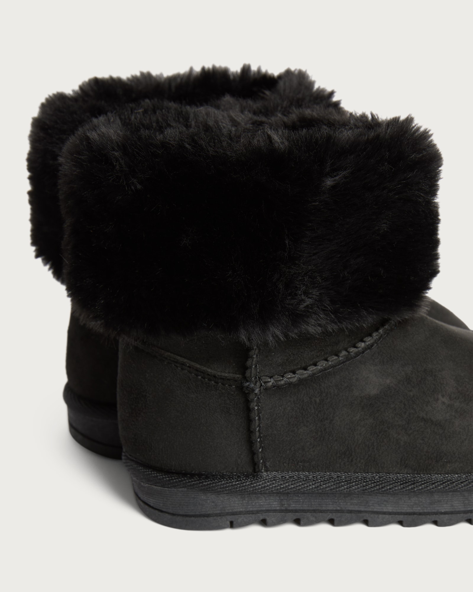 F&F Girls Faux Fur Trim Boot Slippers in Black thumbnail 3