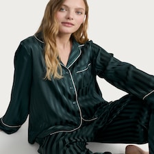 F&F Satin Stripe Print Pyjama Set in Green