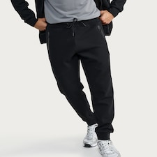 9 Peaks Cuffed Joggers in Black