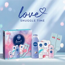 NIVEA Love Snuggle Time Skincare Gift Set thumbnail 3