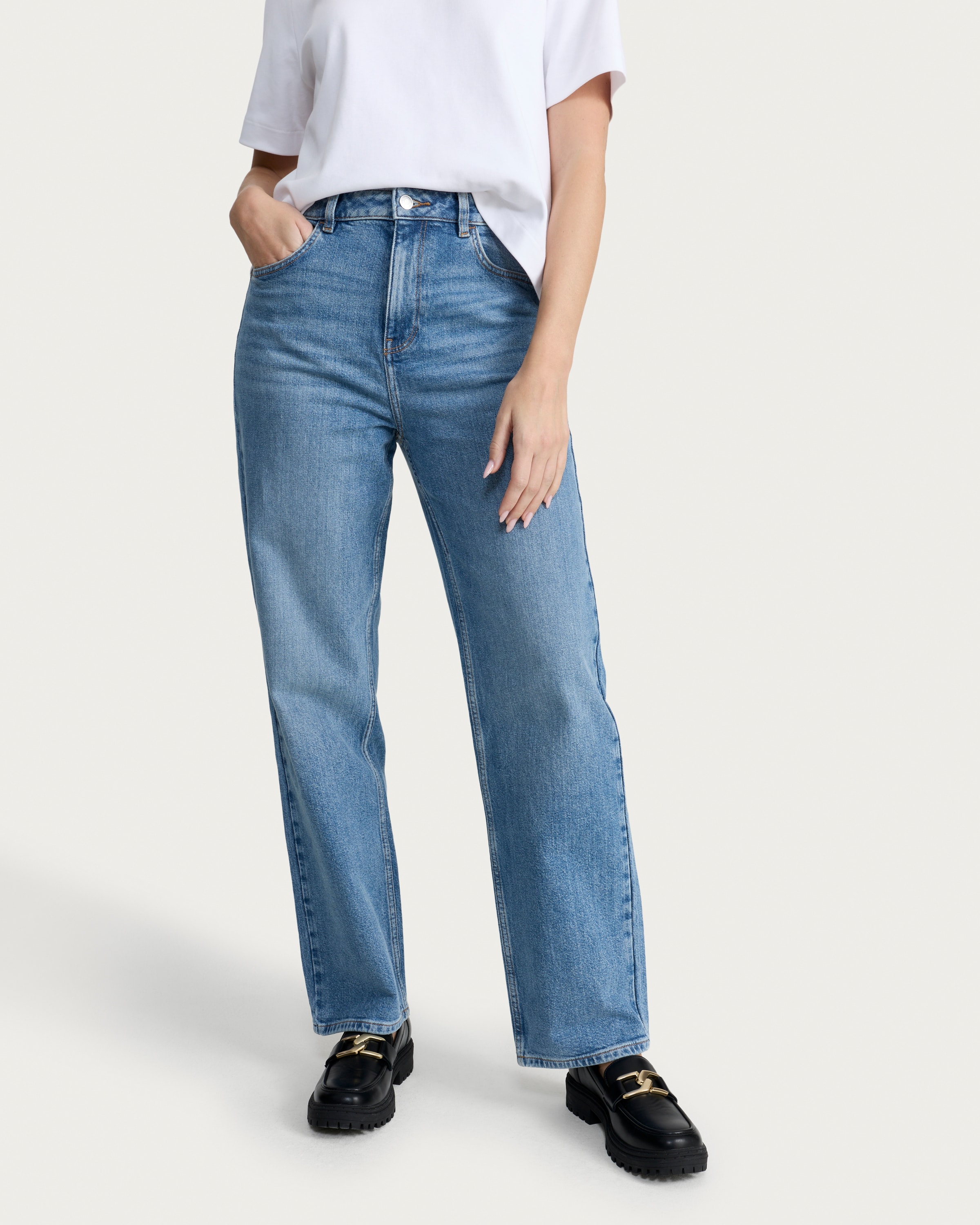 The F&F Edit High Rise Straight Leg Jeans in Blue thumbnail 3