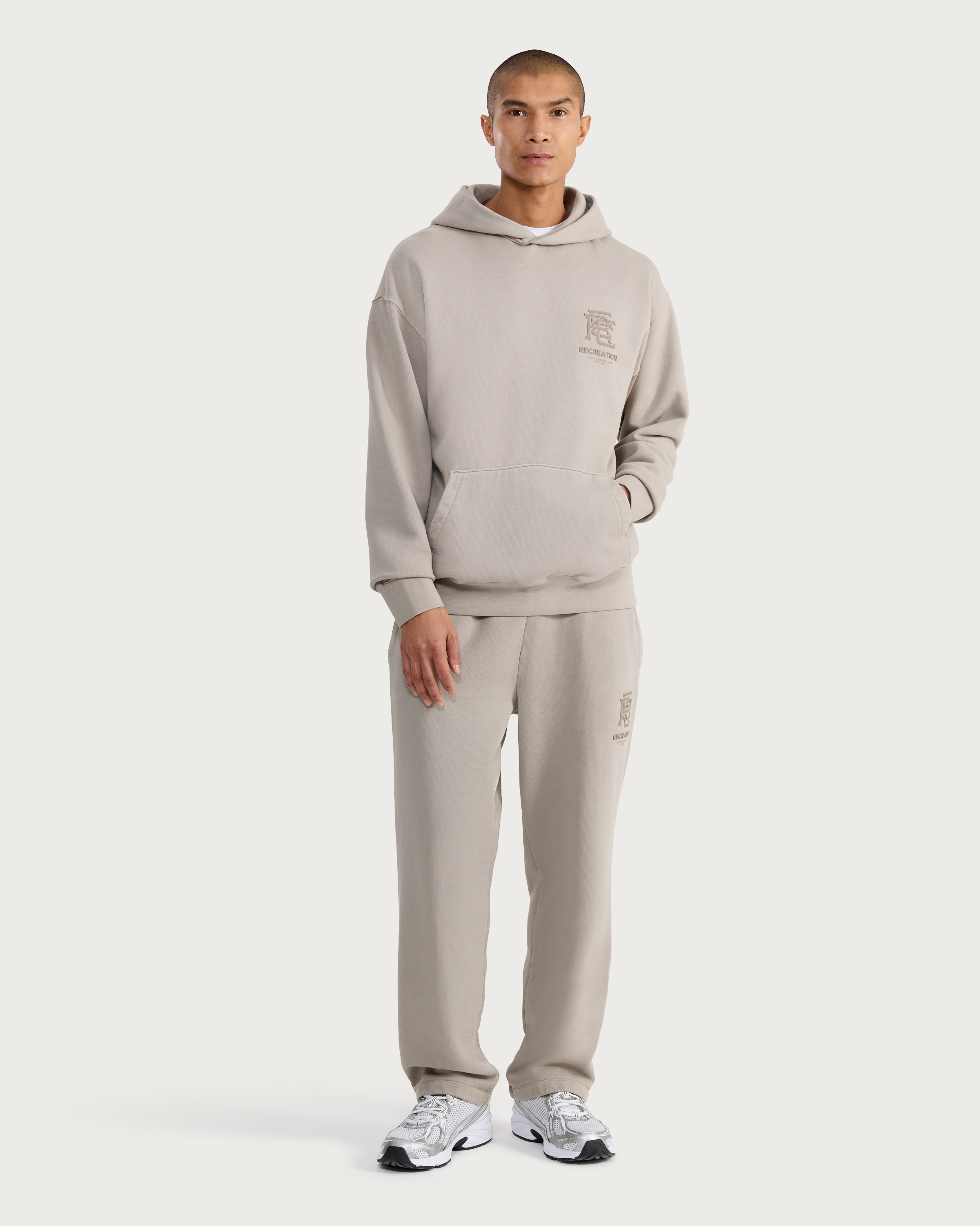 F&F Active EVERYHOUR Heavyweight Oversized Joggers in Grey thumbnail 2