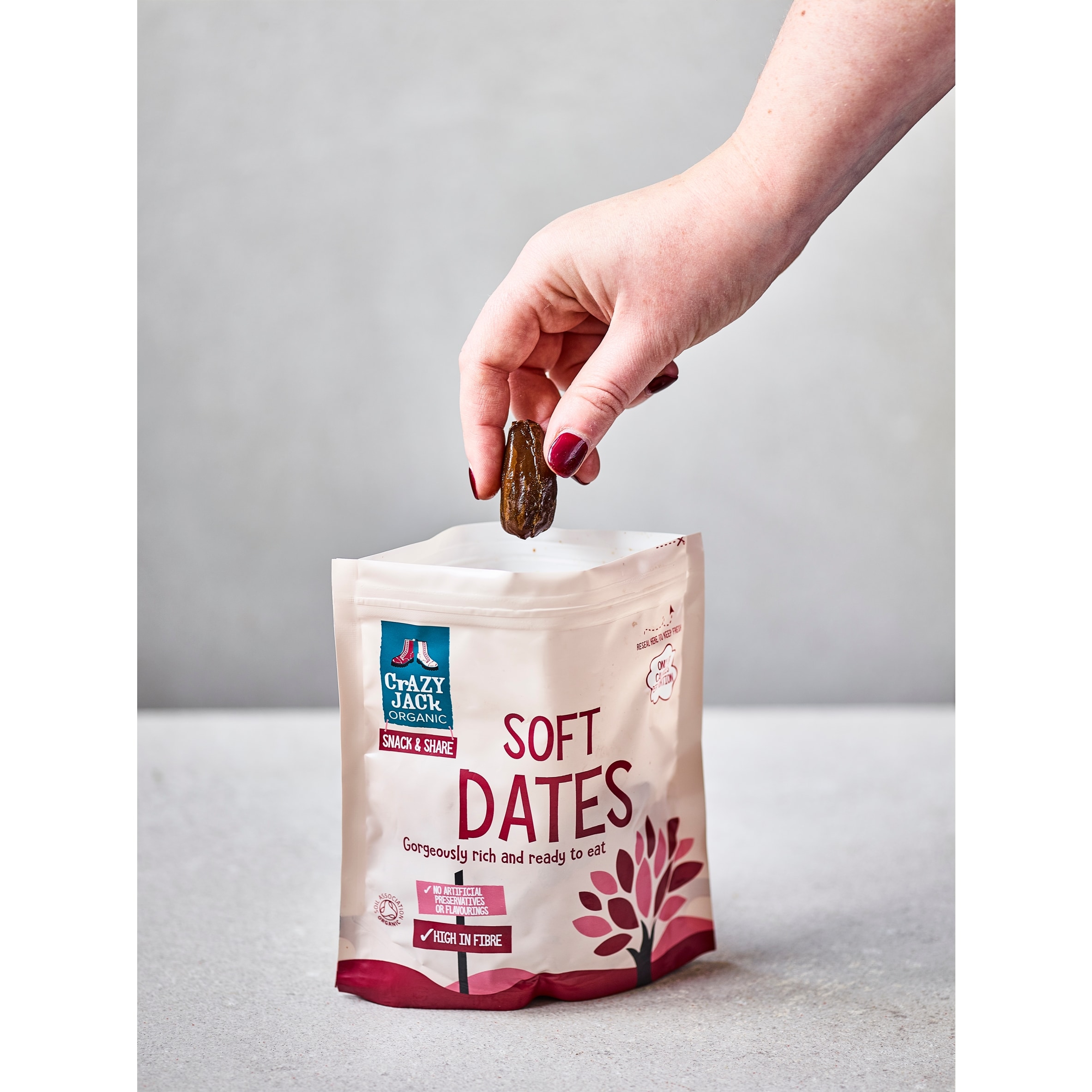Crazy Jack Organic Soft Dates 200g thumbnail 2