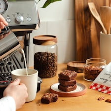 Bonne Maman Chocolate Pecan Brownies 175g thumbnail 3