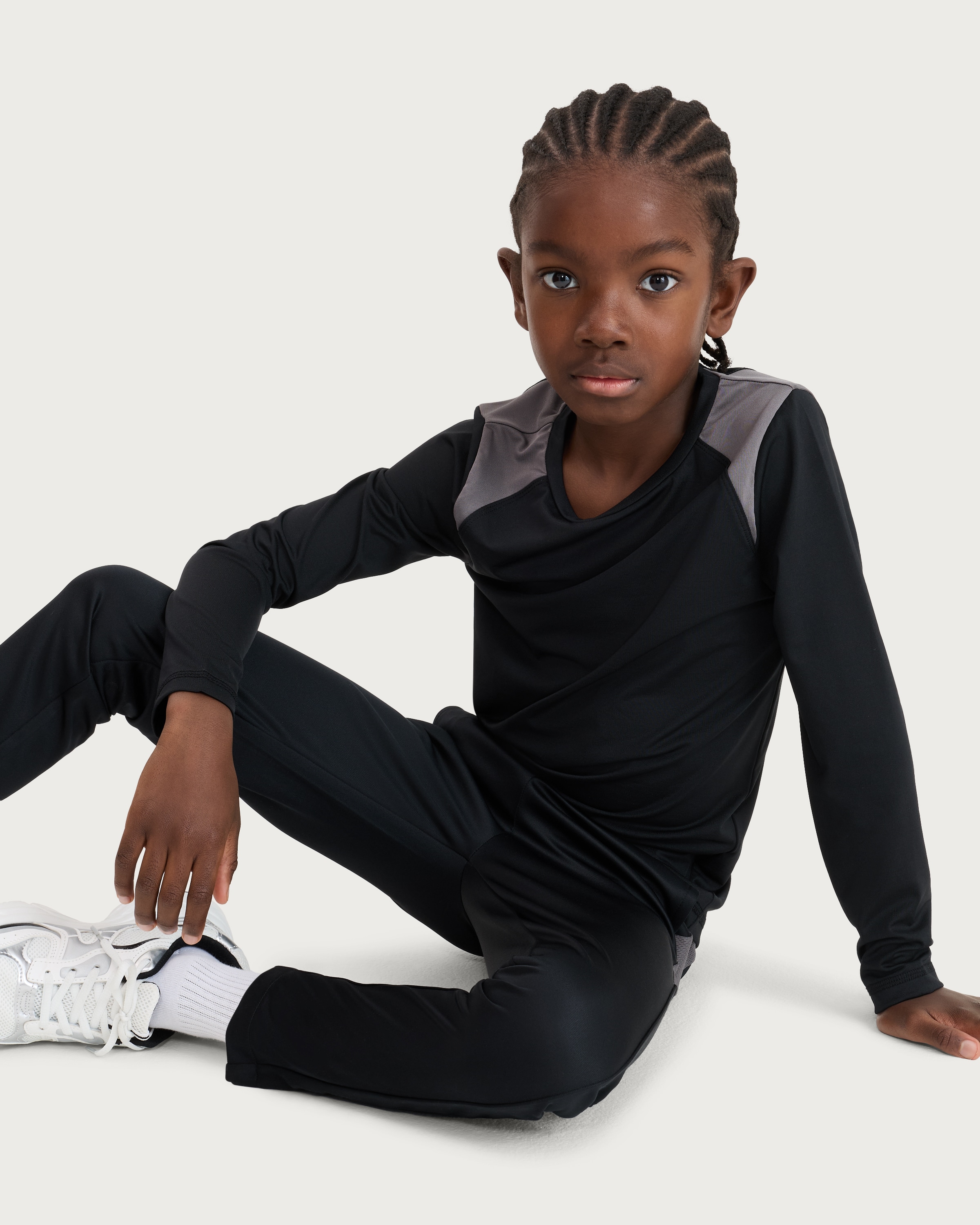 F&F Active Boys ULTRAMOVE Side Panel Zip Hem Trousers in Black thumbnail 2