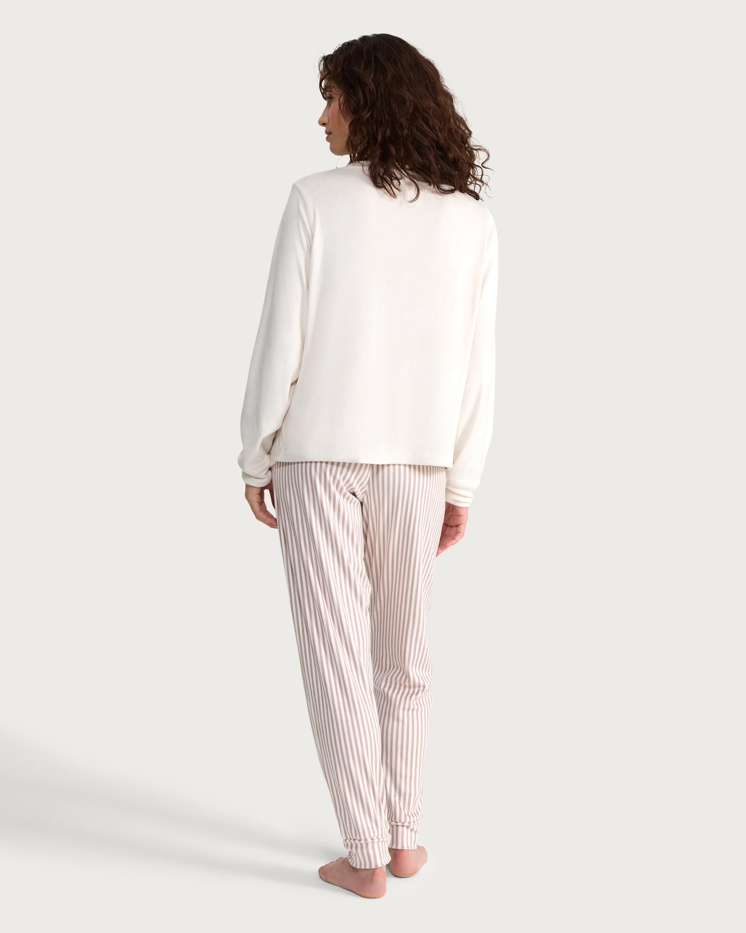F&F Sunday Brunch Club Fleece Pyjama Set in Neutral thumbnail 3