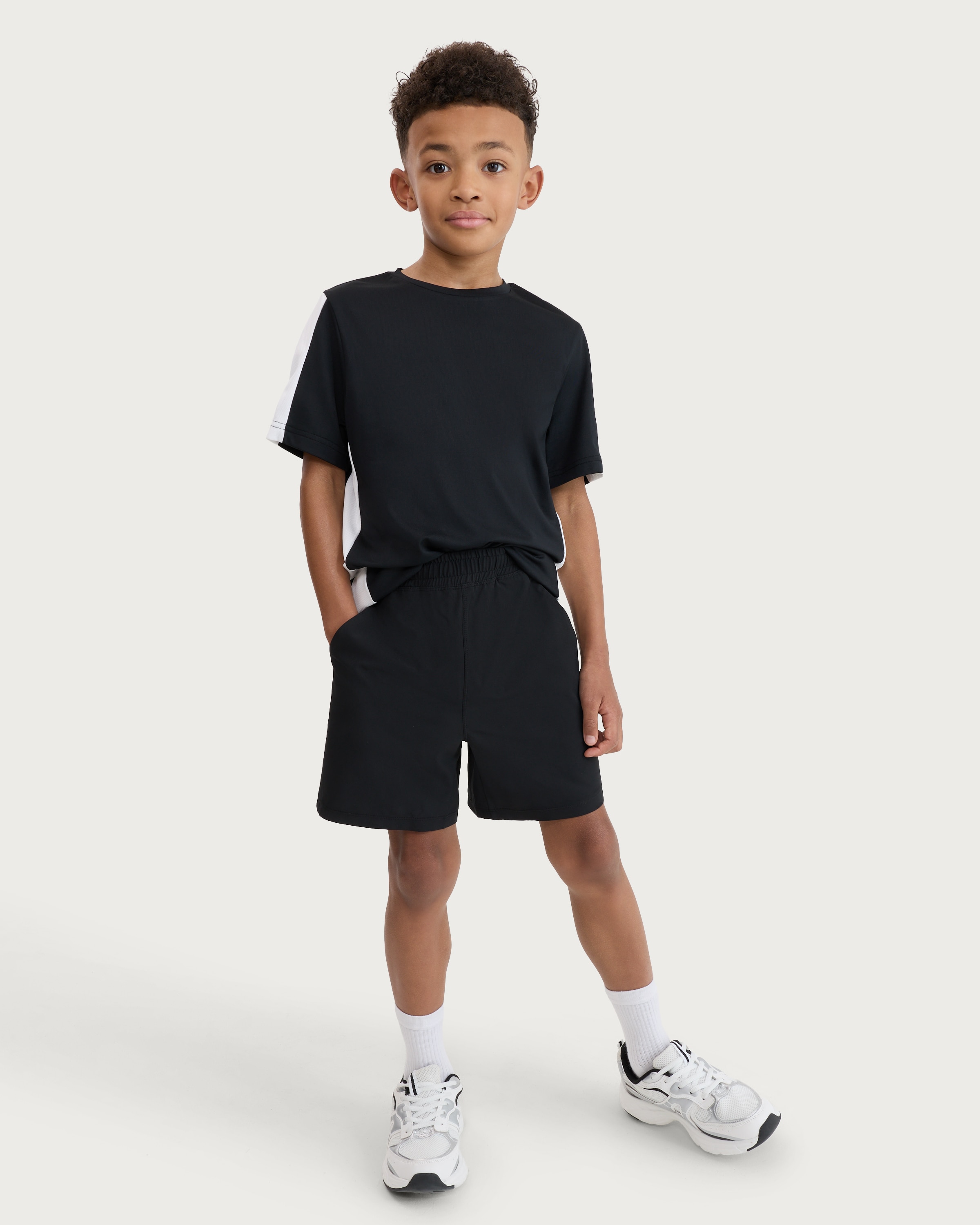 F&F Active Boys ULTRARUN Reflective Trim Shorts in Black thumbnail 2