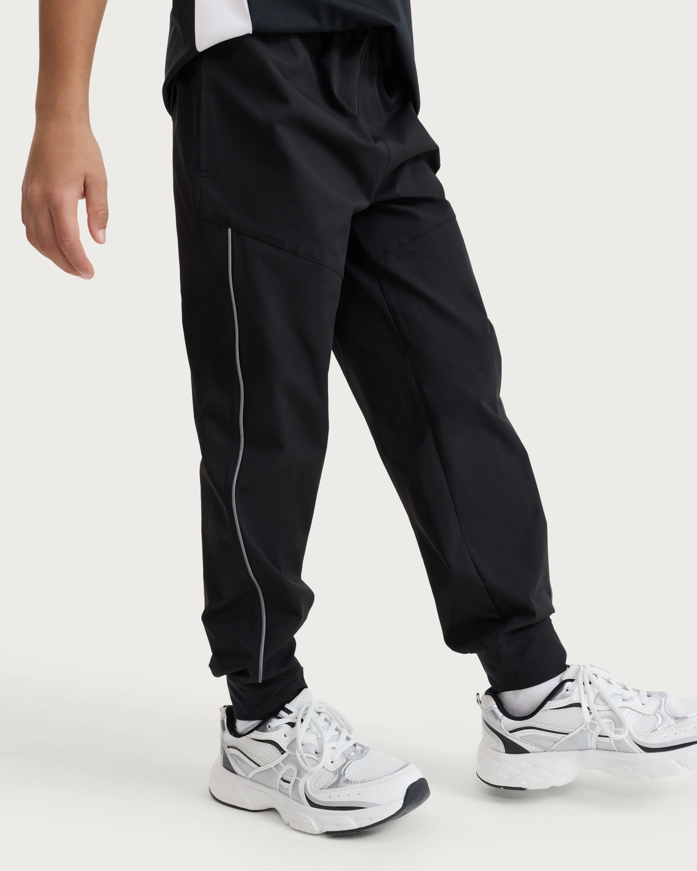 F&F Active Boys ULTRAMOVE Sports Trousers in Black thumbnail 2