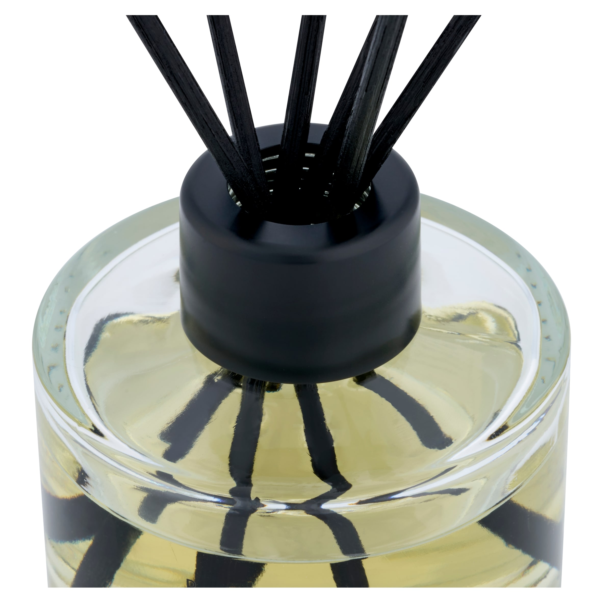 F&F Home Timeless Rose Petals & Oud Diffuser 100ml thumbnail 3