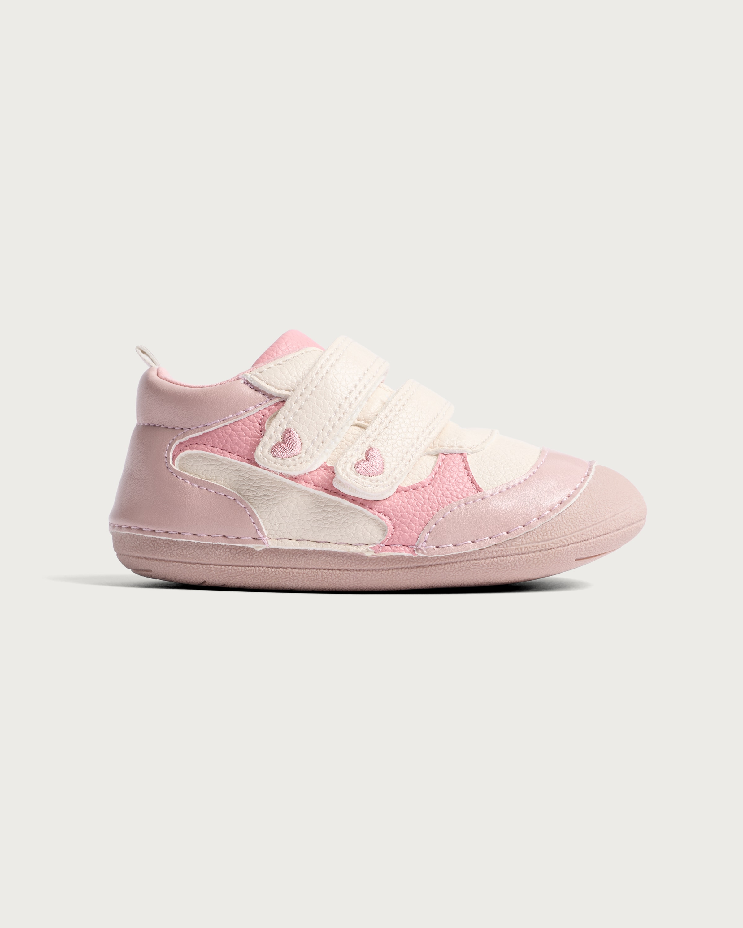 F&F Baby Heart Detail Strap Fastening Pre Walker Shoes in Pink