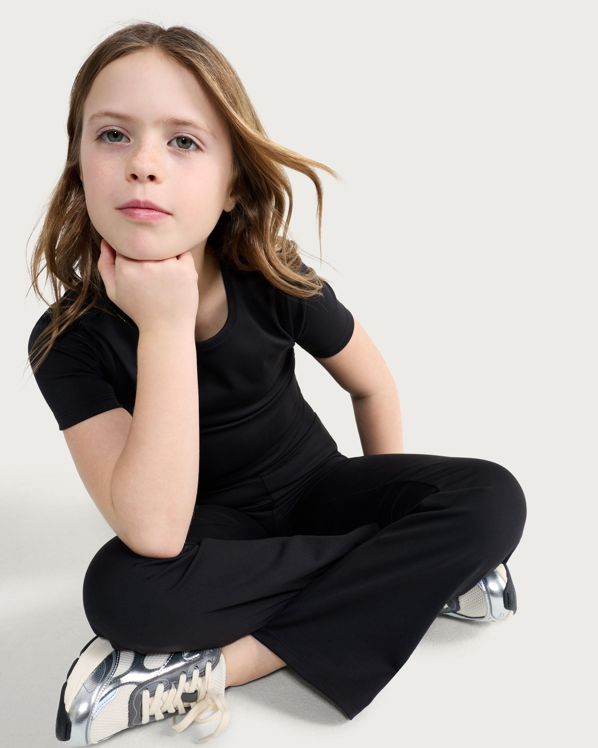 F&F Active Girls ULTRAMOVE Cropped T-Shirt in Black thumbnail 3