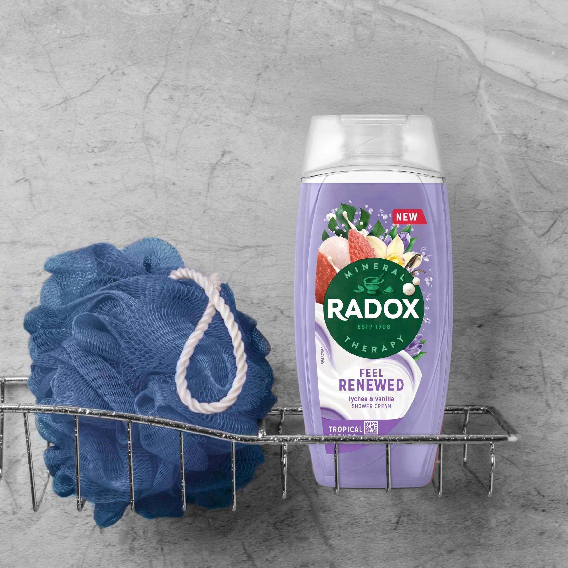 Radox Mineral Therapy Feel Renewed Lychee & Vanilla Body Wash Shower Cream 225 ml thumbnail 3