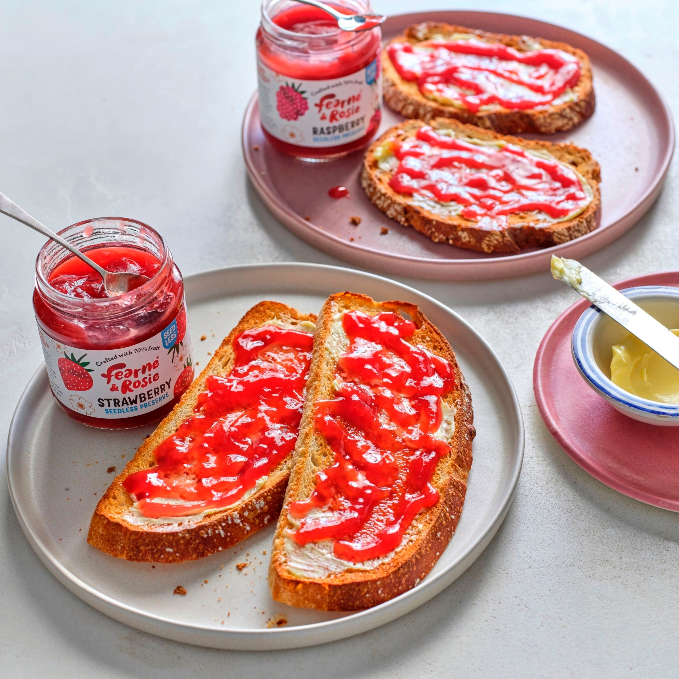 Fearne & Rosie Strawberry Seedless Preserve 310g thumbnail 4