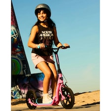 Razor Flashback Kick Scooter – 12 Inch Mag Wheels with Air-filled Tyres, Dual Hand-Operated Brakes, BMX Style Scooter for Kids and Teens thumbnail 5