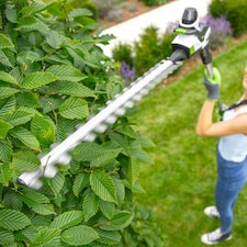 Gtech HT50 Long Reach Cordless Hedge Trimmer thumbnail 4