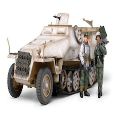 Tamiya Mtl.SPW Sd.Kfz.251/1 Ausf.D half-track (1:48 Scale)