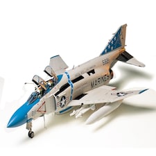 Tamiya McDonnell Douglas F-4J Phantom II (1:32 Scale)