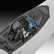 Revell US Lockheed Martin F-22A Raptor (1:72 Scale) thumbnail 3