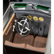 Revell German Typ320 (W142) Cabriolet (1:35 Scale) thumbnail 5