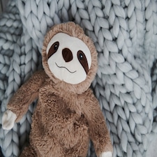 Warmies Junior Plush Sloth MEDIUM thumbnail 3
