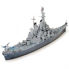 Tamiya US Navy Battleship BB-63 Missouri (1:700 Scale)
