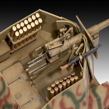 Revell German Marder I on FCM 36 Base (1:35 Scale) thumbnail 4